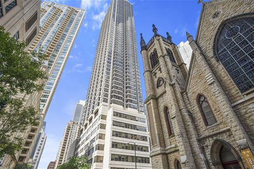 30 E Huron Unit 4510, Chicago, IL 60611