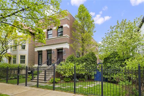 1308 W Wellington, Chicago, IL 60657