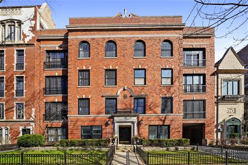 460 W Barry Unit 3E, Chicago, IL 60657