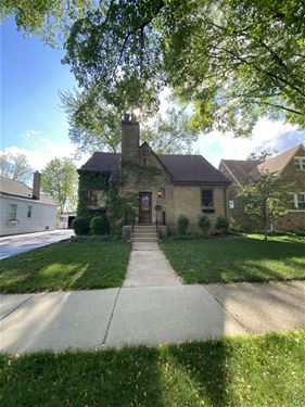 32 S Kerwood, Palatine, IL 60067