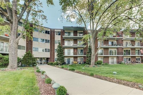 5540 Walnut Unit 13B, Downers Grove, IL 60515