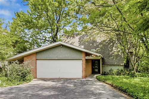 551 Ridge, Kenilworth, IL 60043