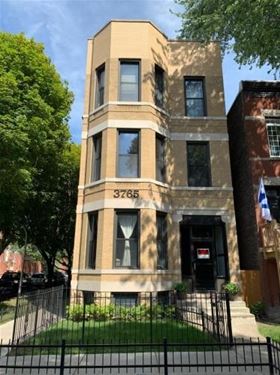 3765 N Kenmore, Chicago, IL 60613