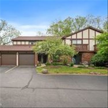 464 Brandy Unit A, Crystal Lake, IL 60014