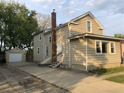 424 Washington, Woodstock, IL 60098