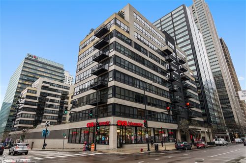 130 S Canal Unit 205, Chicago, IL 60606