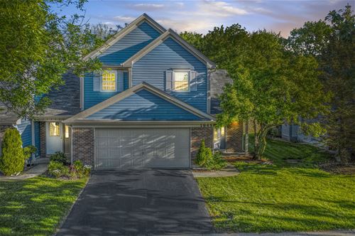 1945 Wellington, Downers Grove, IL 60516