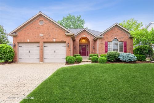 1616 Scottdale, Wheaton, IL 60189