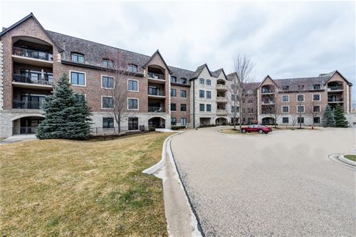 1800 Amberley Unit 405, Lake Forest, IL 60045