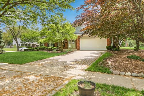 1770 Brentwood, Wheaton, IL 60189