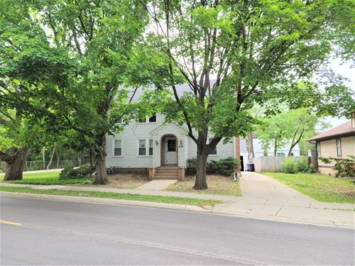 826 Wing, Elgin, IL 60123