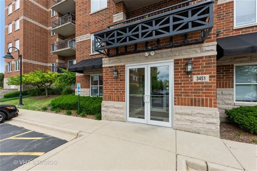 3451 N Carriageway Unit 409, Arlington Heights, IL 60004