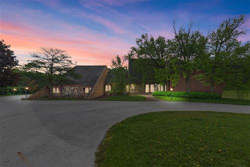 3 Split Rail, Lemont, IL 60439