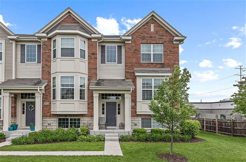 2935 Henley, Naperville, IL 60540