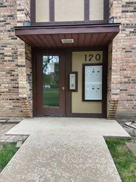 120 Klein Creek Unit A, Carol Stream, IL 60188