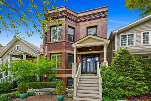 3518 N Hamilton, Chicago, IL 60618