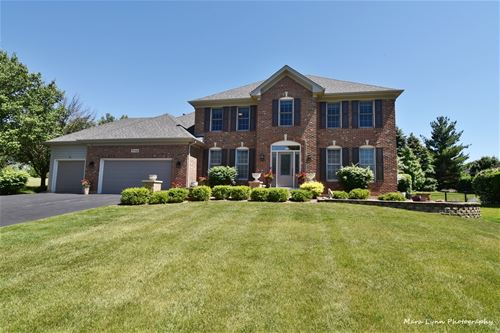 39W668 Carl Sandburg, St. Charles, IL 60175