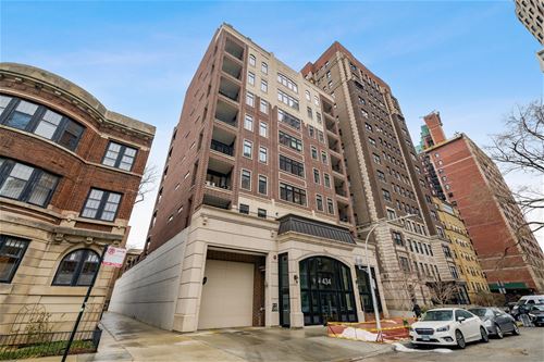 434 W Melrose Unit 601, Chicago, IL 60657