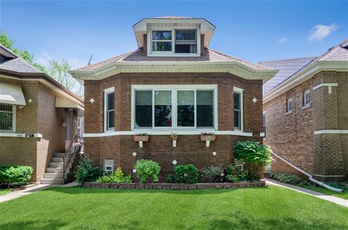 5353 N Ludlam, Chicago, IL 60630