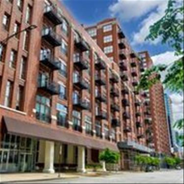 360 W Illinois Unit 208, Chicago, IL 60654