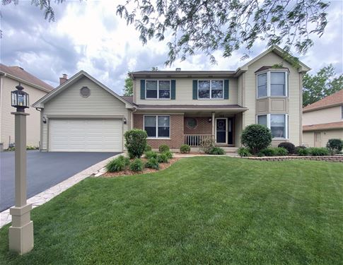 888 Hampton, Carol Stream, IL 60188