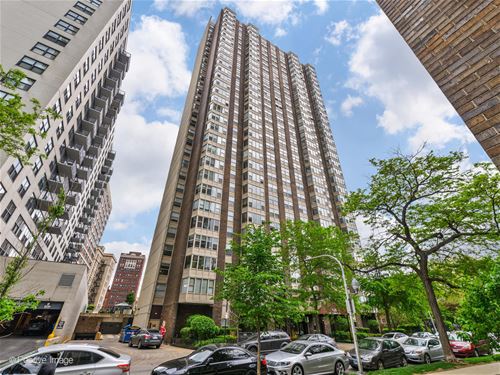 525 W Hawthorne Unit 503, Chicago, IL 60657