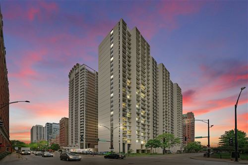 3200 N Lake Shore Unit 306, Chicago, IL 60657