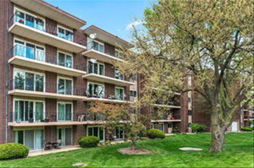 5300 Walnut Unit 13B, Downers Grove, IL 60515