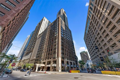 40 E Delaware Unit 602, Chicago, IL 60611