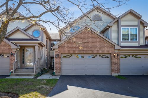 135 Old Oak, Buffalo Grove, IL 60089