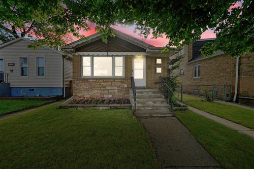 5525 N Nagle, Chicago, IL 60630