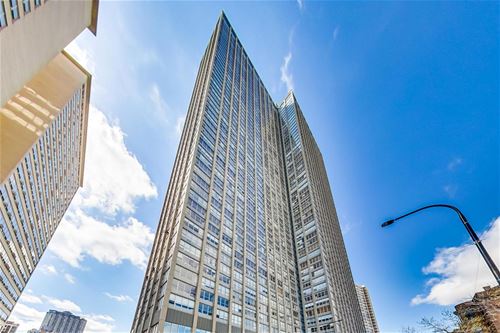 655 W Irving Park Unit 1011, Chicago, IL 60613