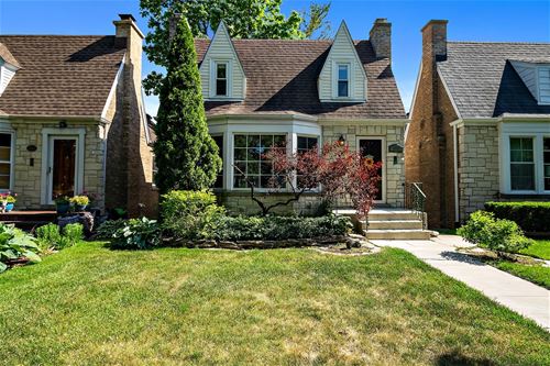 4845 W Balmoral, Chicago, IL 60630