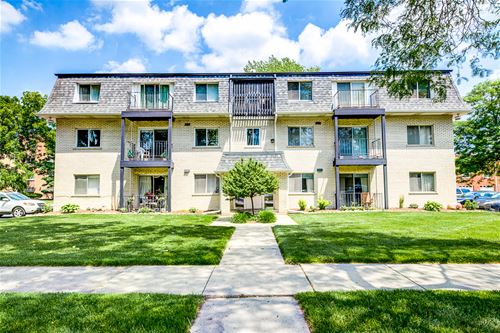 9621 S Karlov Unit 103, Oak Lawn, IL 60453