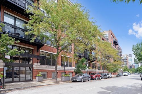 1040 W Adams Unit 428, Chicago, IL 60607