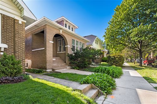 4915 N Ridgeway, Chicago, IL 60625