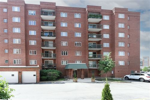 555 S River Unit 208, Des Plaines, IL 60016