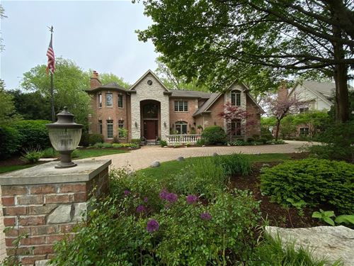 618 N Scottsvale, Arlington Heights, IL 60004