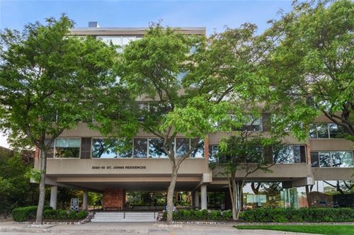 2020 St Johns Unit 105, Highland Park, IL 60035