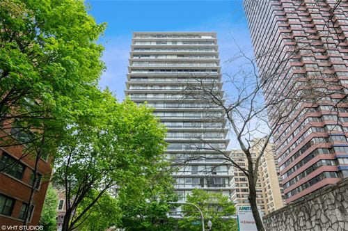 320 W Oakdale Unit 301, Chicago, IL 60657