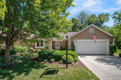 372 Waterside Unit 372, Naperville, IL 60540