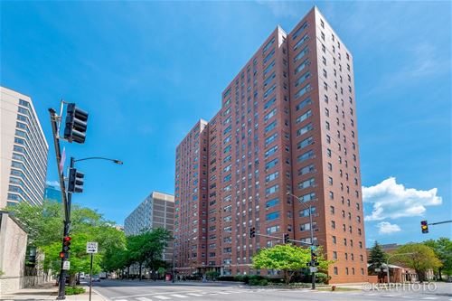 2909 N Sheridan Unit 1807, Chicago, IL 60657