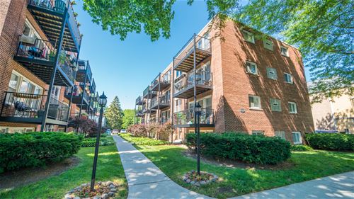 2620 W Catalpa Unit 6, Chicago, IL 60625