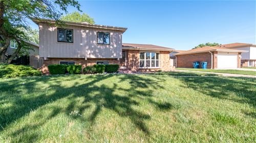 821 Kings Point, Addison, IL 60101