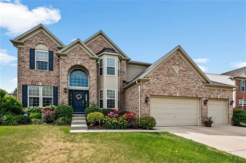 817 Blue Ridge, Streamwood, IL 60107