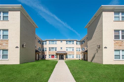 7614 Crawford Unit 302C, Skokie, IL 60076