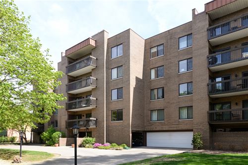 222 Main Unit 401, Evanston, IL 60202