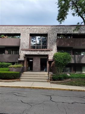 564 Timber Ridge Unit 106, Carol Stream, IL 60188