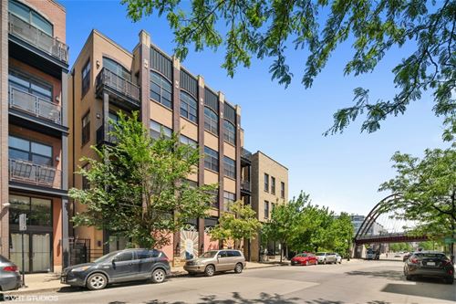 1815 N Milwaukee Unit 402, Chicago, IL 60647