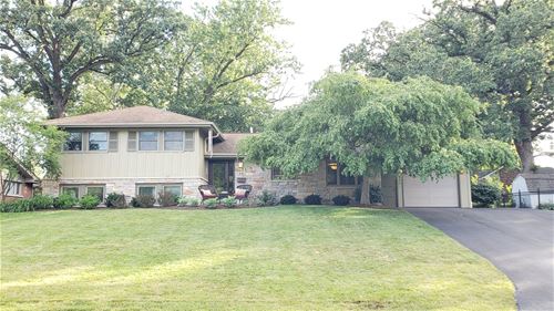 845 Edgewater, Naperville, IL 60540